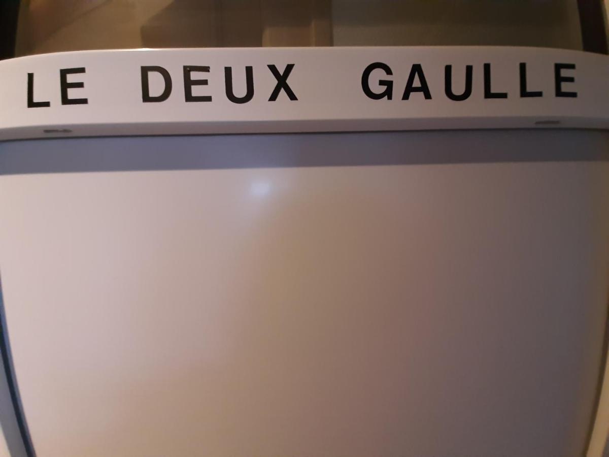 Le Deux Gaulle Apartment Le Mêle-sur-Sarthe Екстериор снимка